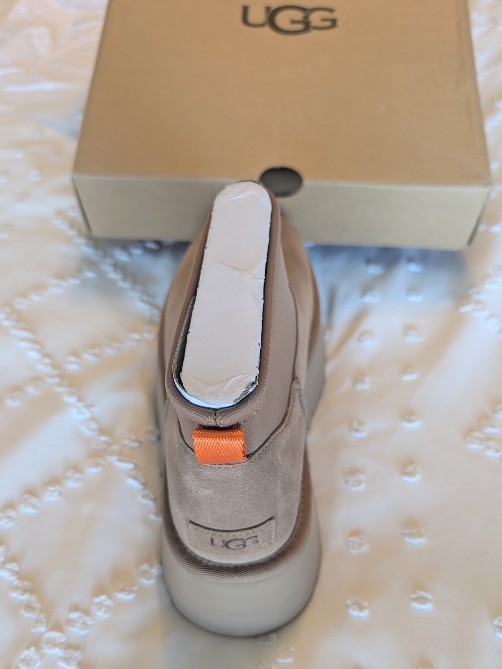 UGG MINI DIPPER still In Box - Picture 5 of 9